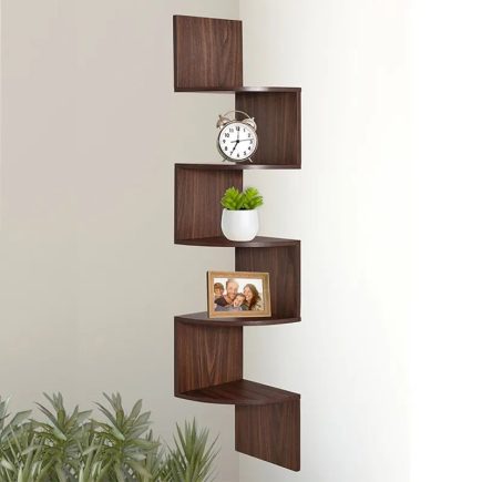 Wall‑Mounted DIY Floating Corner Shelf